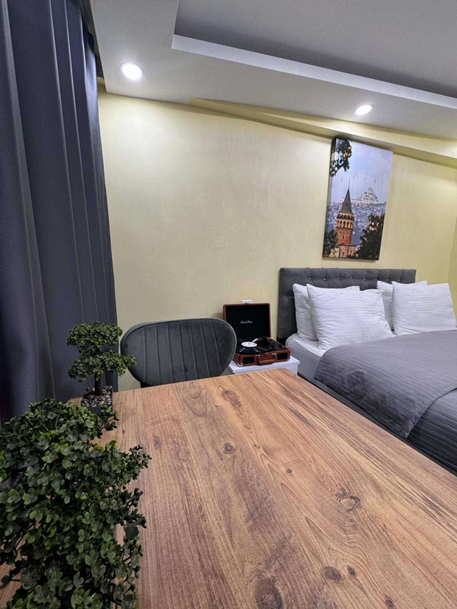 Ozer Hotel & Apartments Истанбул Екстериор снимка