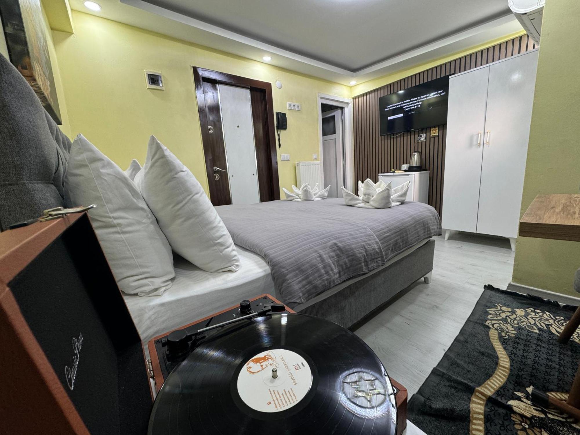 Ozer Hotel & Apartments Истанбул Екстериор снимка