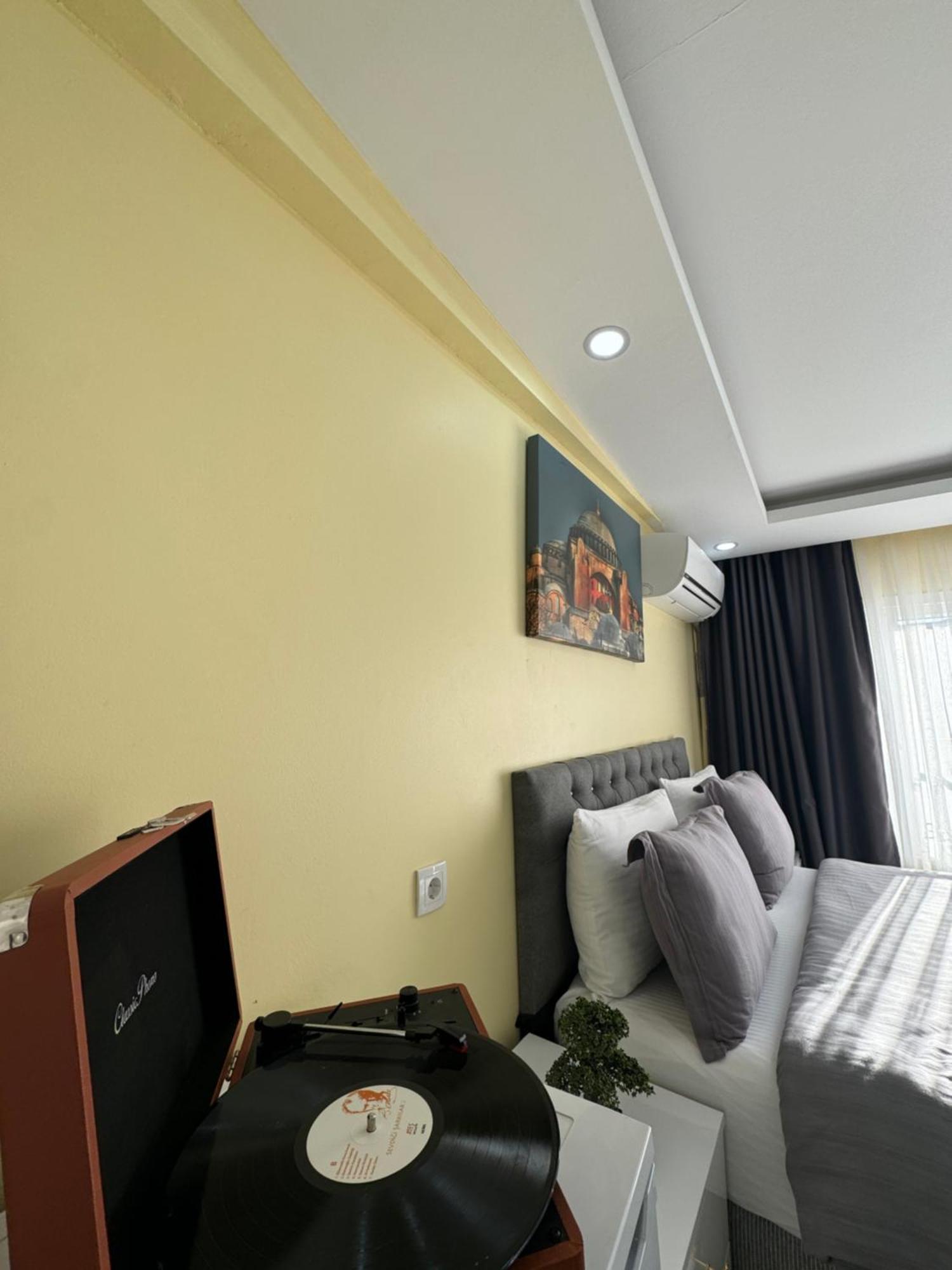 Ozer Hotel & Apartments Истанбул Екстериор снимка