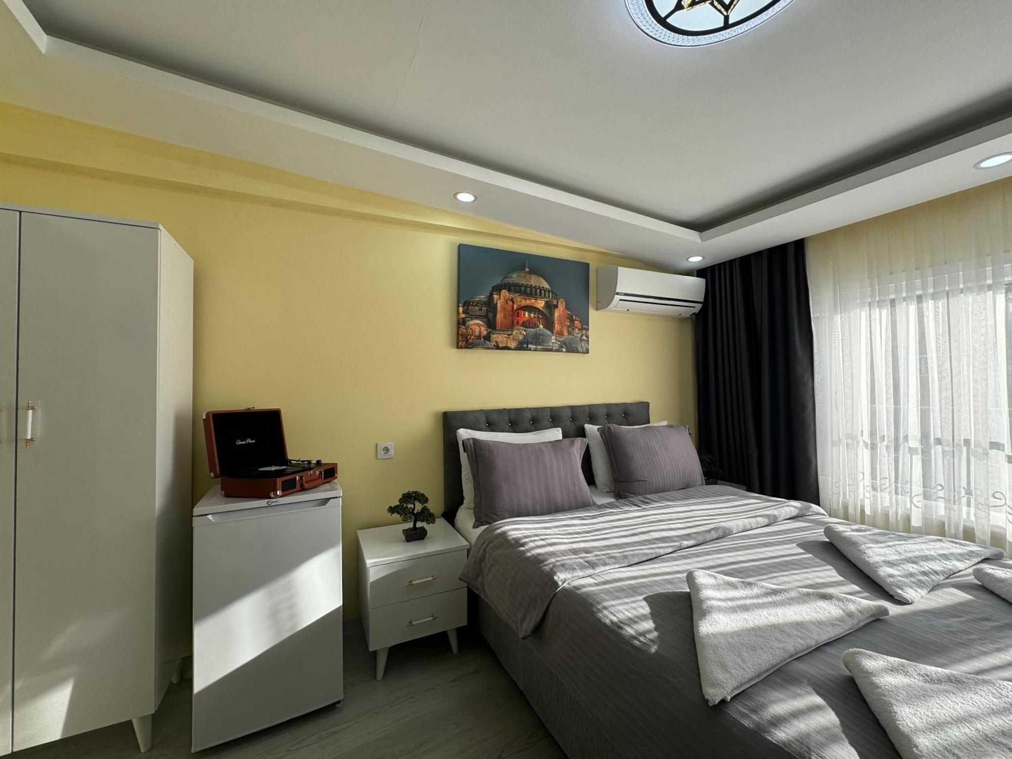 Ozer Hotel & Apartments Истанбул Екстериор снимка