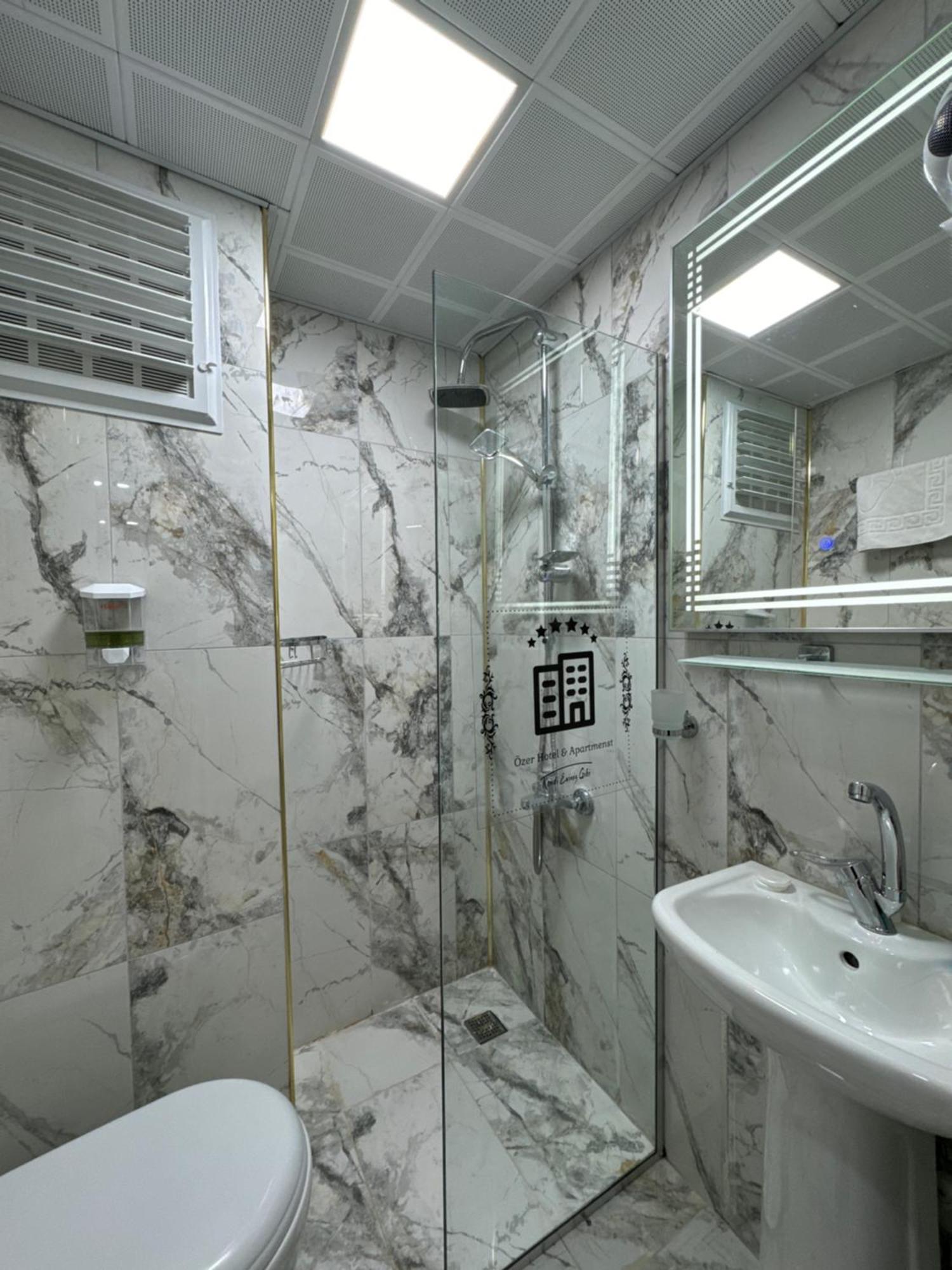 Ozer Hotel & Apartments Истанбул Екстериор снимка