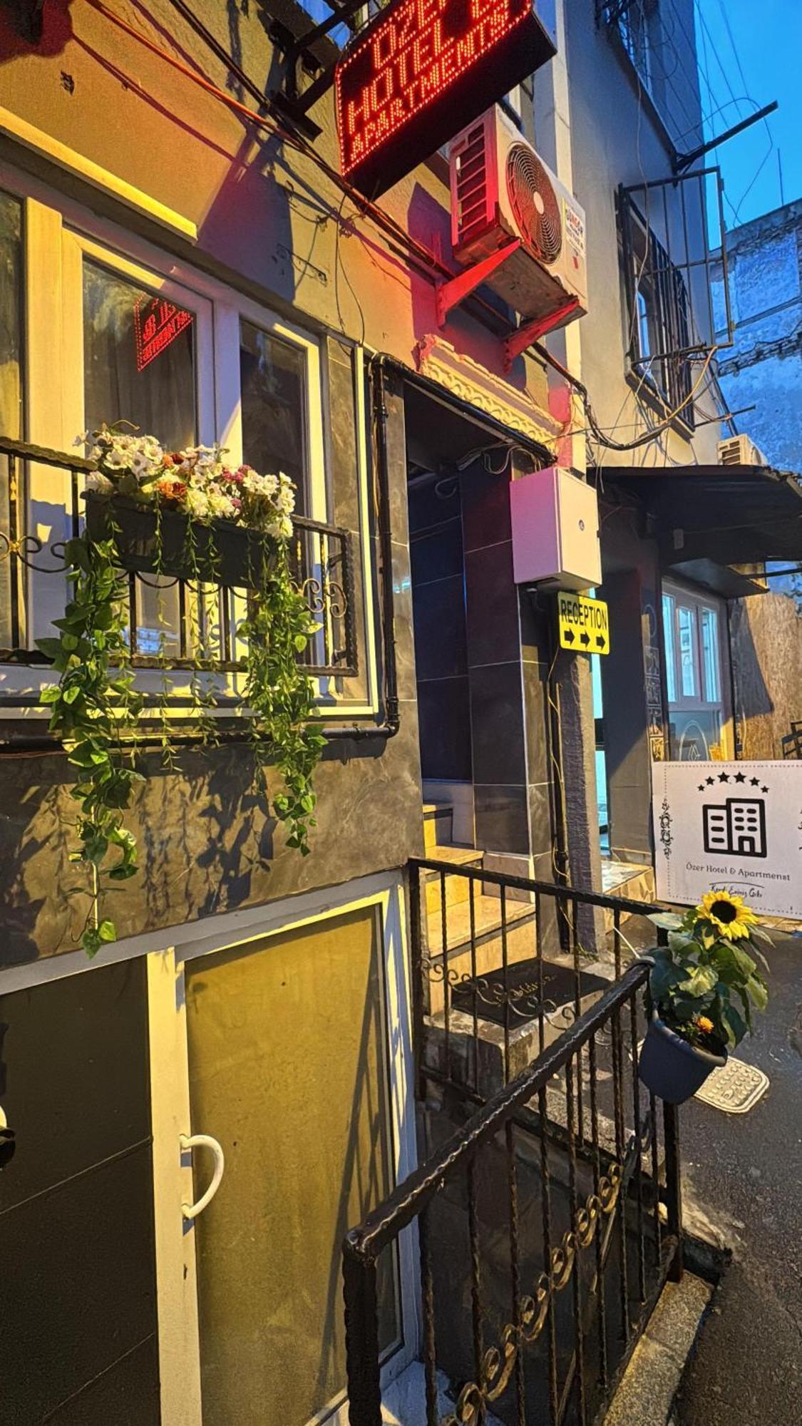 Ozer Hotel & Apartments Истанбул Екстериор снимка